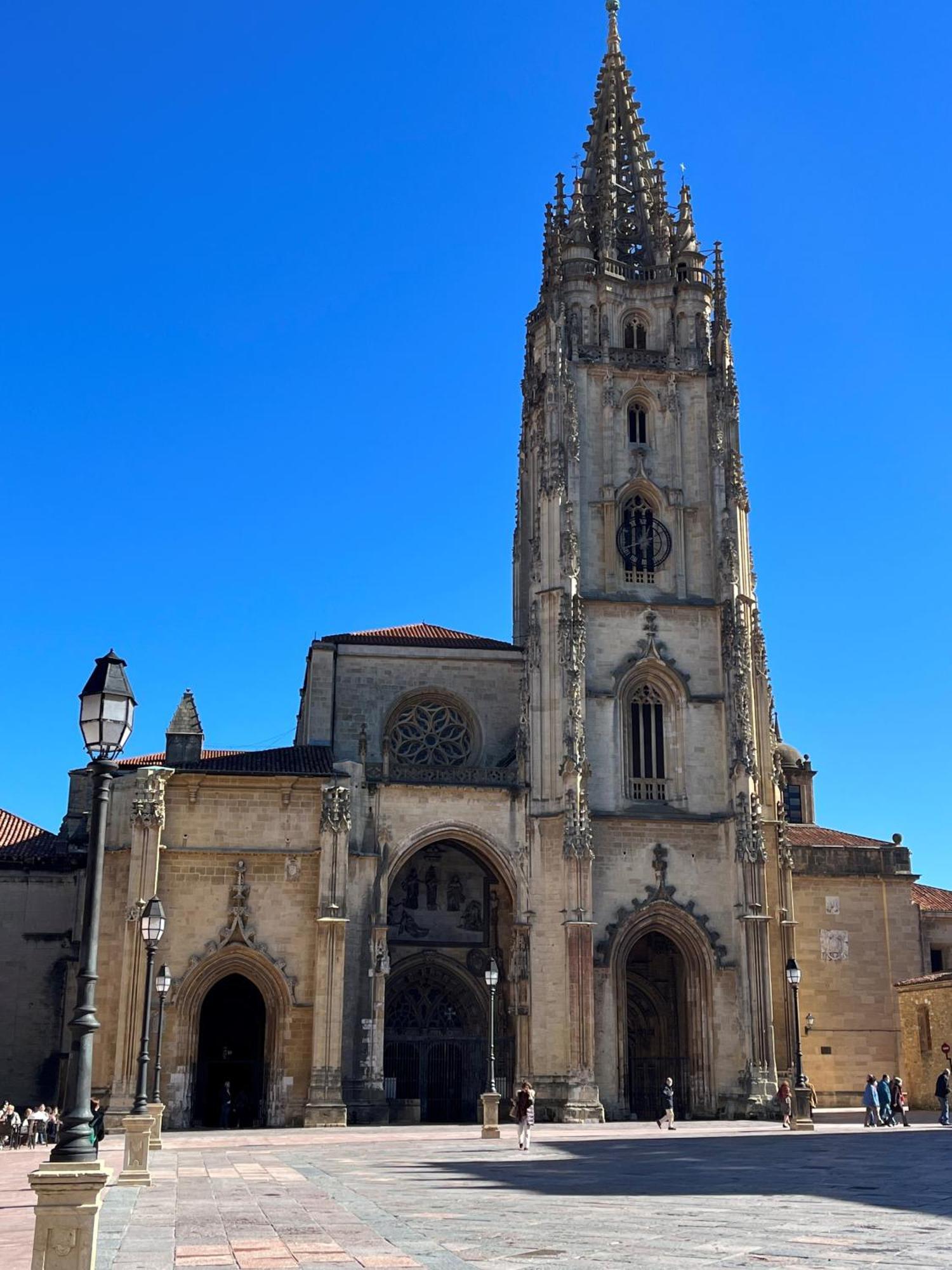 Apartamento Salsipuedes-La Catedral オビエド エクステリア 写真