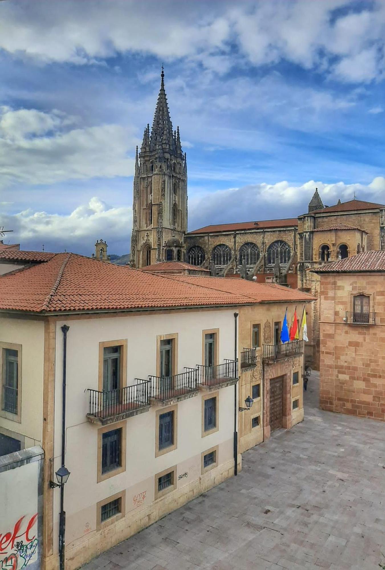 Apartamento Salsipuedes-La Catedral オビエド エクステリア 写真